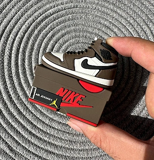 کاور ایرپاد کفش جردن کد 1 به همراه آویز Jordan Shoes