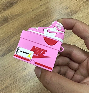 کاور ایرپاد کفش جردن کد 10 به همراه آویز Jordan Shoes