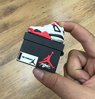 کاور ایرپاد کفش جردن کد 7 به همراه آویز Jordan Shoes