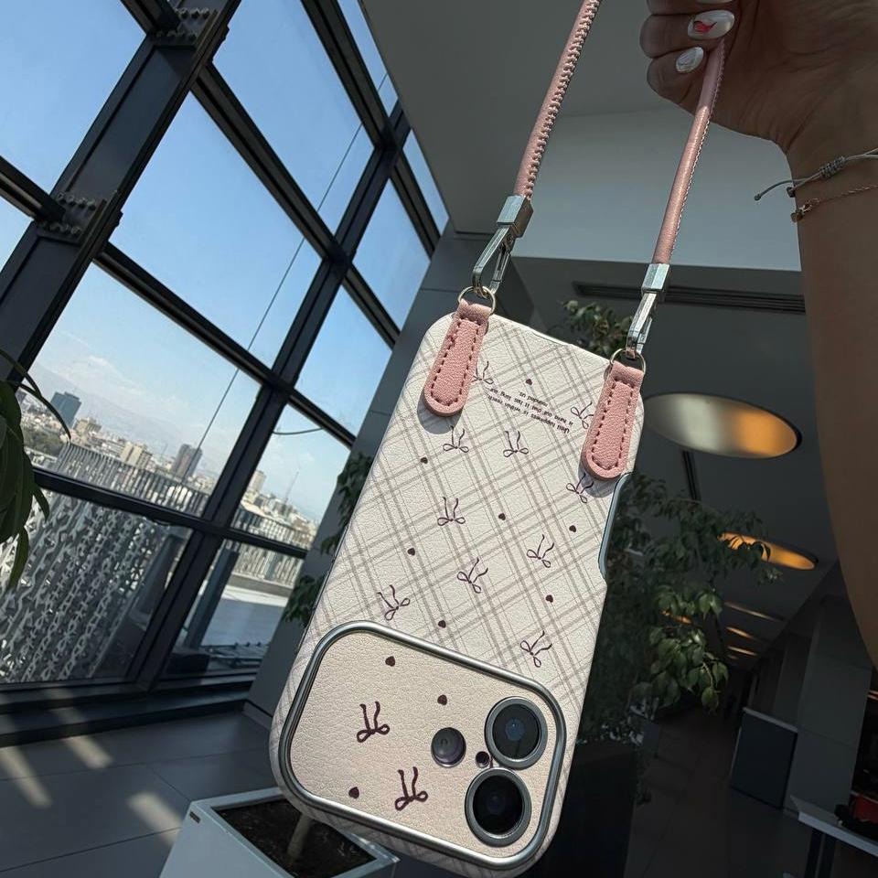 قاب پاپیون صورتی Pink Ribbon همراه با بند دستی آیفون